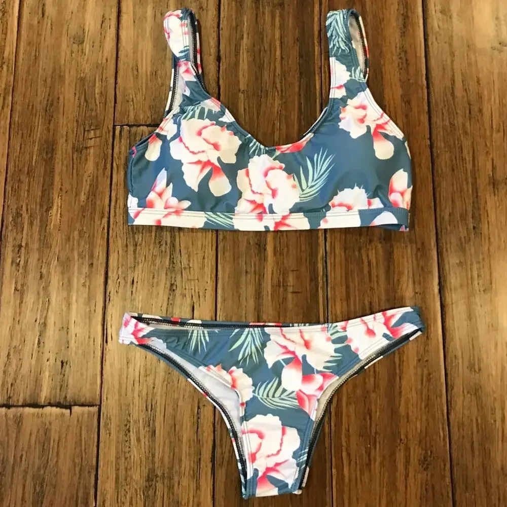 Floral Print Scoop Neck Bikini Two Piece Swimsuit Removable Padding Size Medium